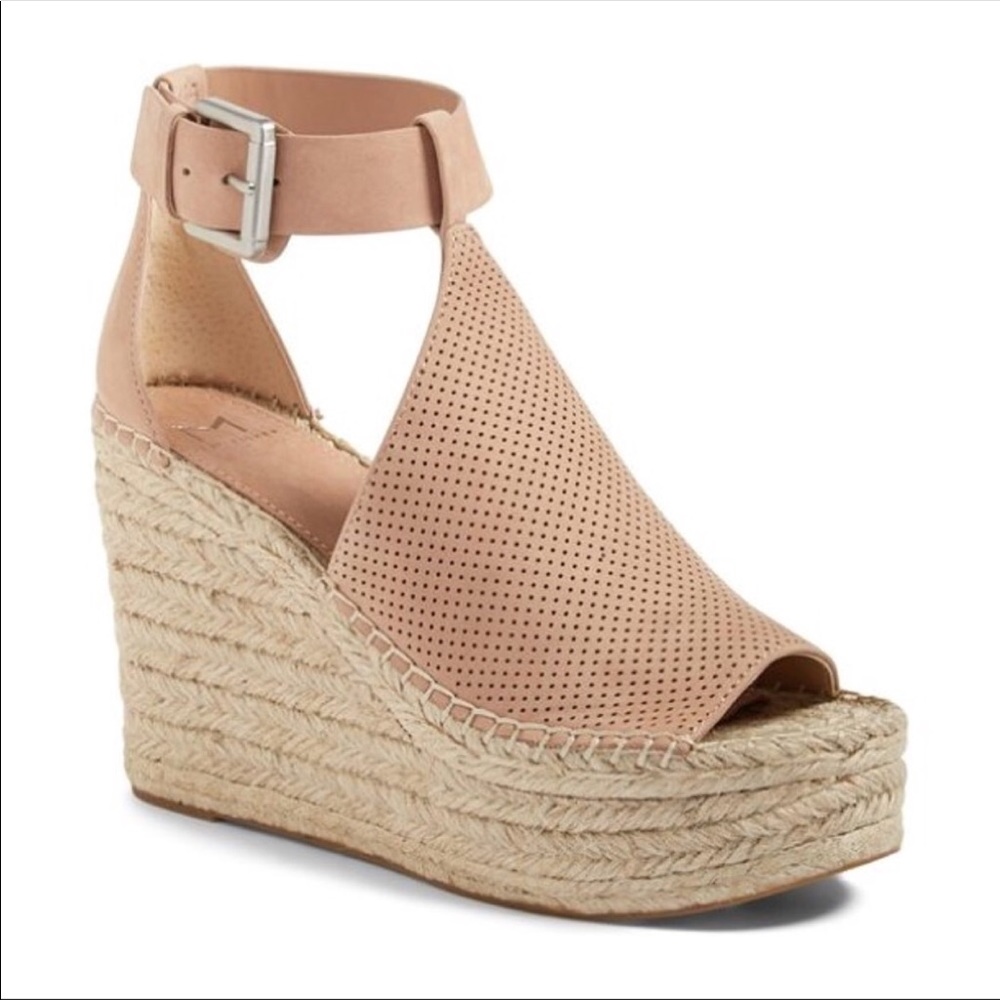 Marc fisher Annie wedges